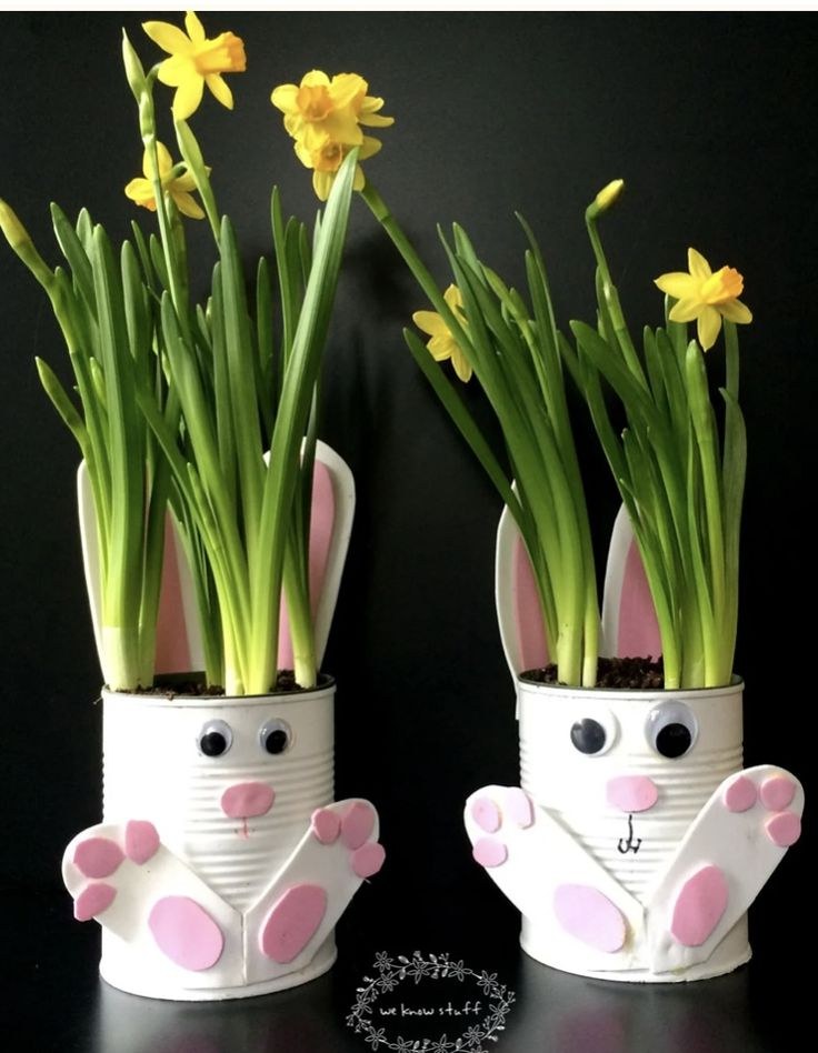 Pot de fleurs lapin à partir d'une boîte de conserve