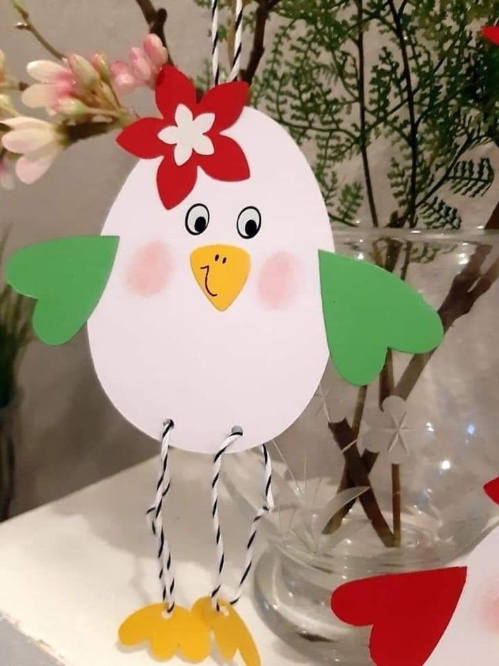Jolie poulette en papier