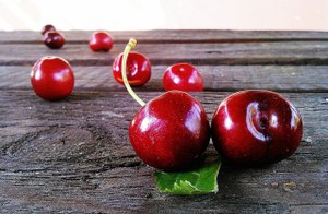 cherries-422468_1280.jpg